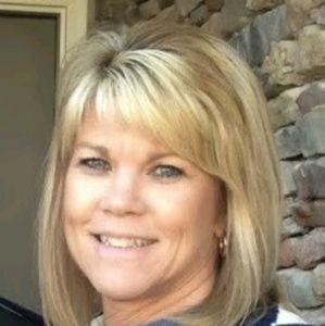 Meet your Posher, Debbie